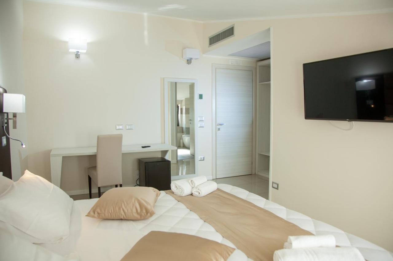 טורה מליסה Hotel Dolce Stella מראה חיצוני תמונה