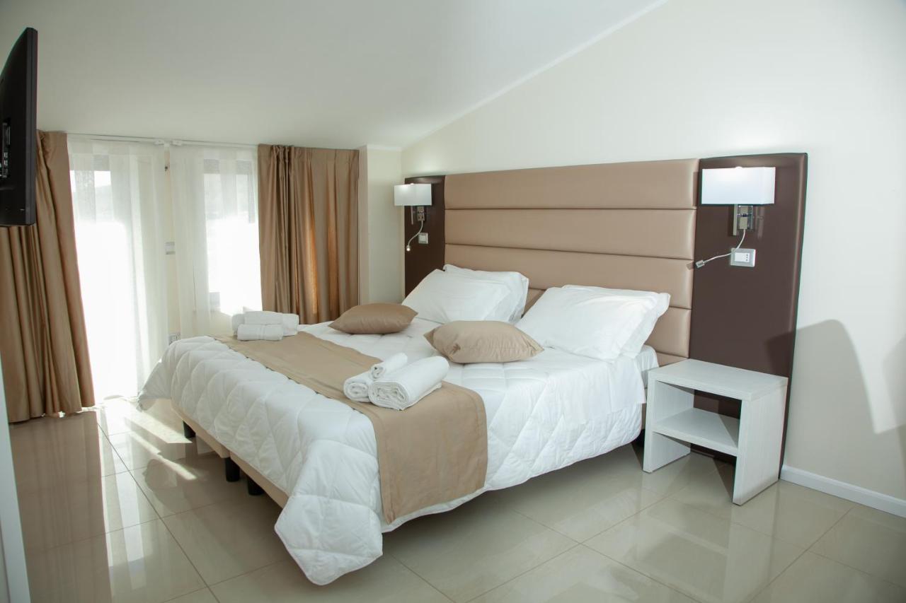 טורה מליסה Hotel Dolce Stella מראה חיצוני תמונה