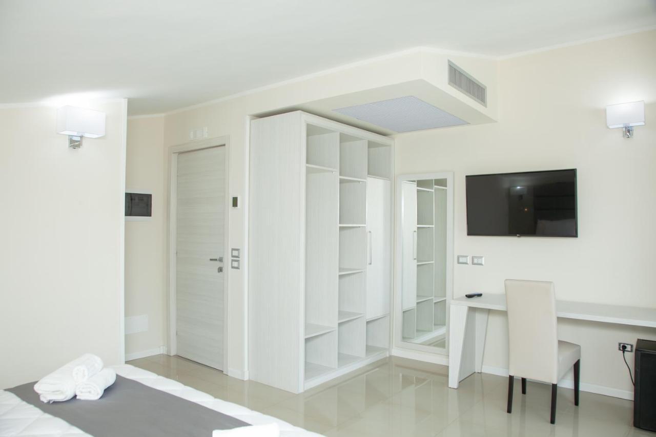טורה מליסה Hotel Dolce Stella מראה חיצוני תמונה