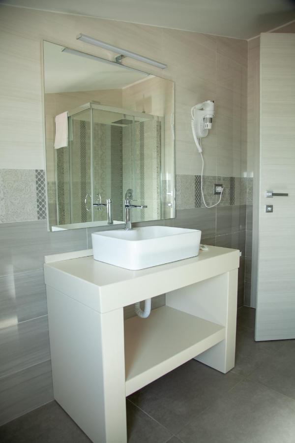 טורה מליסה Hotel Dolce Stella מראה חיצוני תמונה