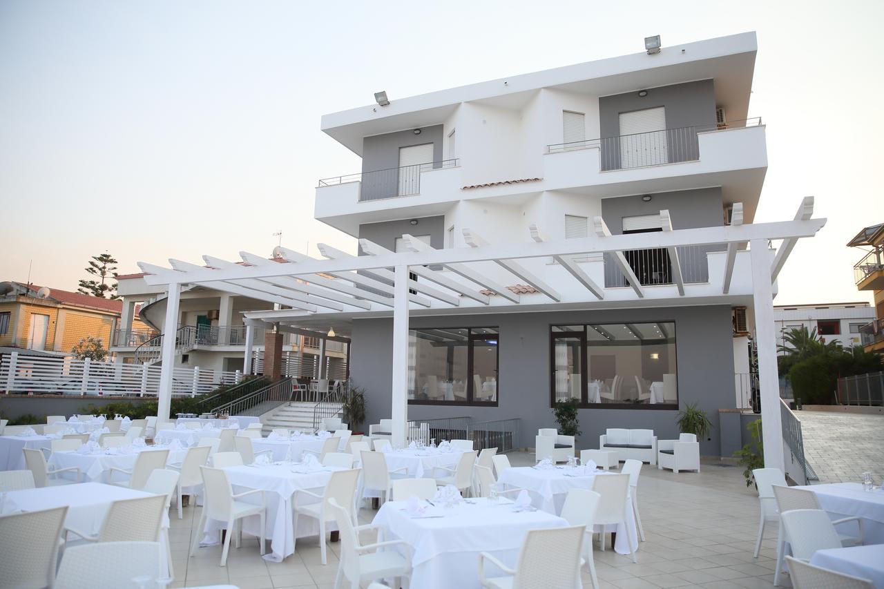 טורה מליסה Hotel Dolce Stella מראה חיצוני תמונה